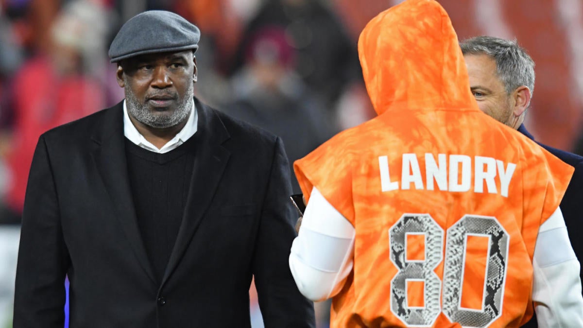 Miami general manager Alonzo Highsmith expected to leave for front