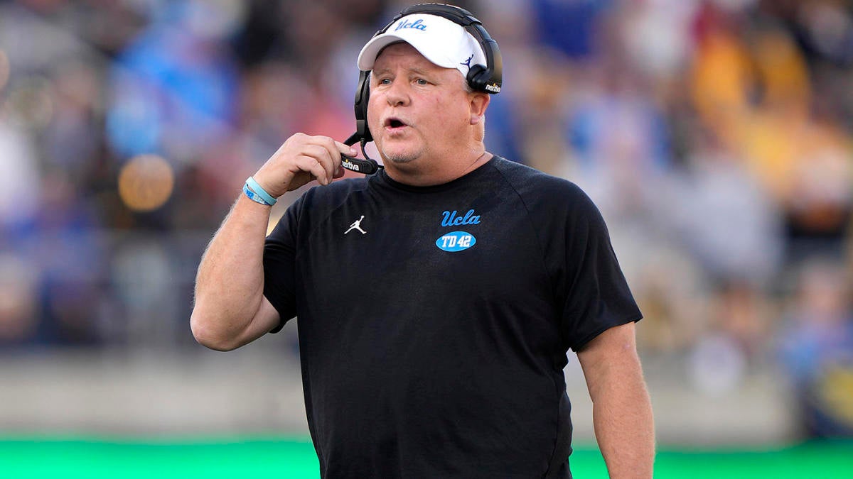 Chip Kelly just wants to coach ball, but his exit from UCLA is concerning amid college football's hazy future