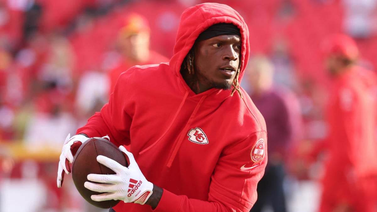 rewrite this title Super Bowl 2024: Chiefs’ Kadarius Toney expected to be a healthy scratch against 49ers