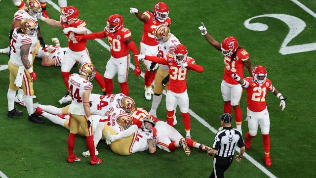 super bowl chiefs fumble