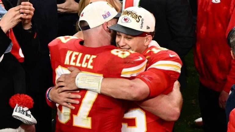 patrick-mahomes-travis-kelce.jpg