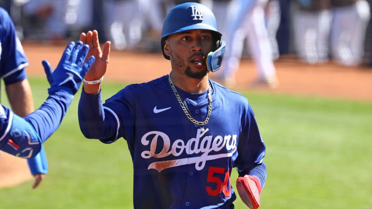 2024 Dodgers on pace to score 72 runs per game (after one inning of spring training)