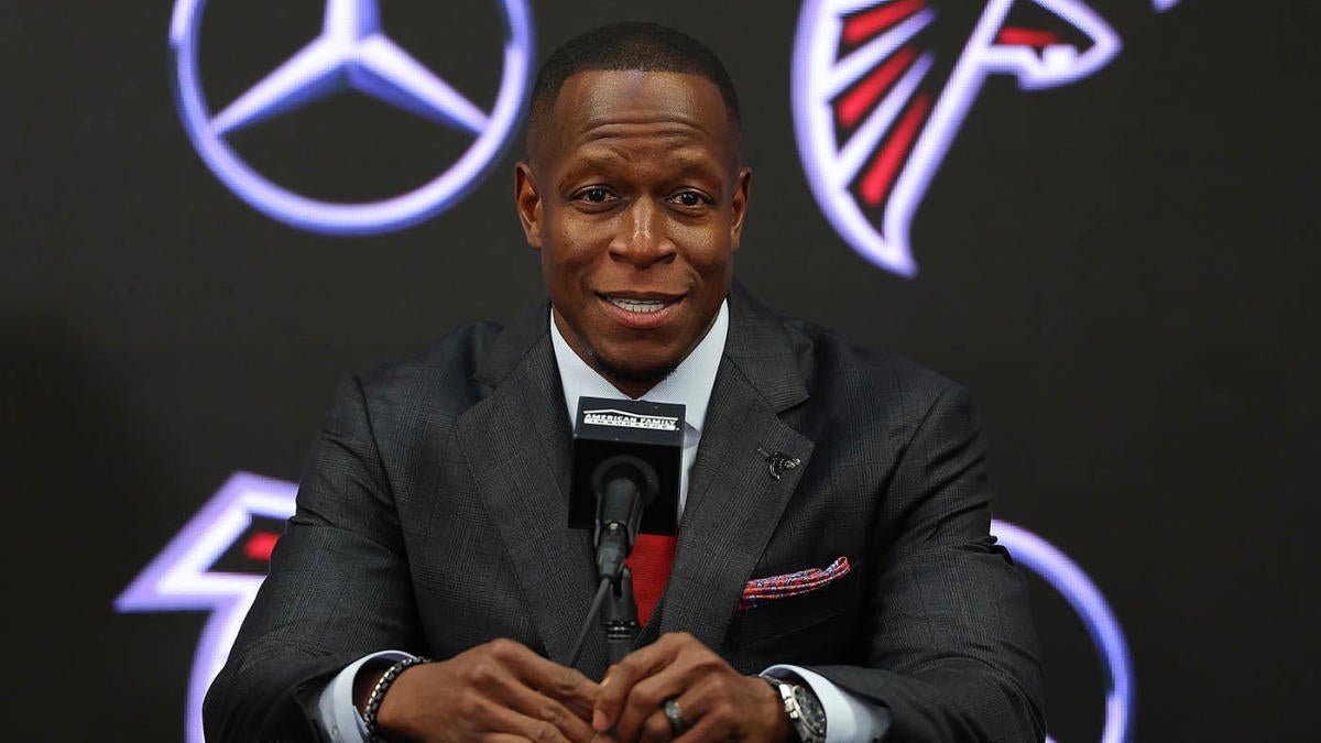 Falcons coach Raheem Morris explains how the team will find its best fit at quarterback Falcons coach Raheem Morris explains how the team will find its best fit at quarterback