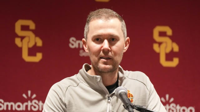 Late Kick: USC head coach Lincoln Riley is under huge pressure to ...
