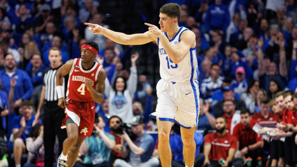 College basketball scores, winners and losers: Kentucky finishes strong, Duke’s Kyle Filipowski weathers storm