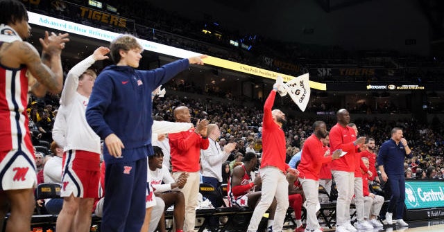 Grove Collective announces March to Victory Bracket Challenge presented ...
