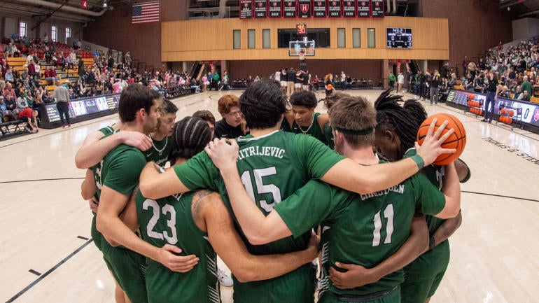 Dartmouth Men's Basketball Team Votes To Unionize In Historic Moment ...