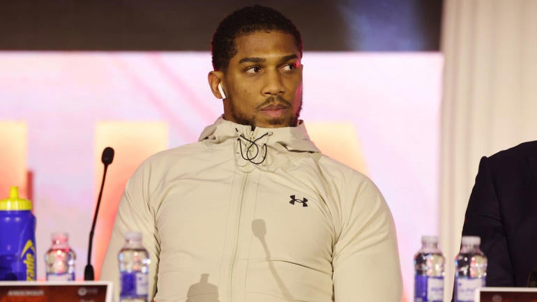 anthony-joshua-stare.jpg