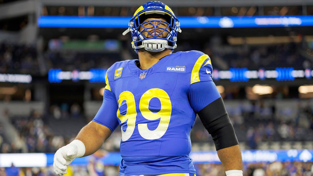 NFL notable players who retired early: Aaron Donald joins list of those who stepped away in their prime NFL notable players who retired early: Aaron Donald joins list of those who stepped away in their prime