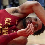 donovan-mitchell-cavaliers-nose-g.jpg