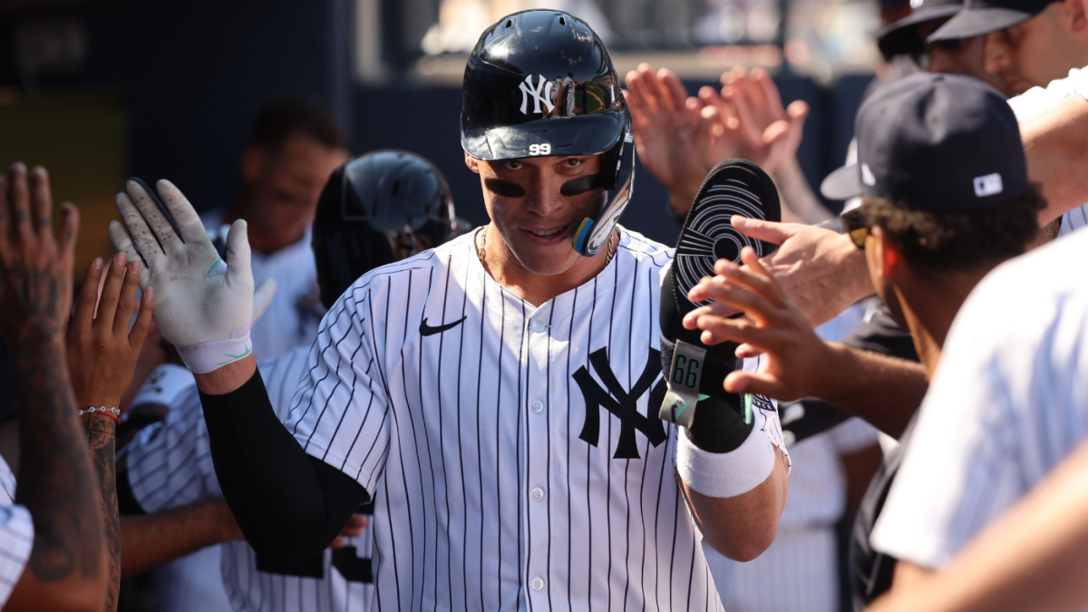 WATCH: Aaron Judge doubles in spring training return to Yankees lineup  after sitting with ab injury - CBSSports.com