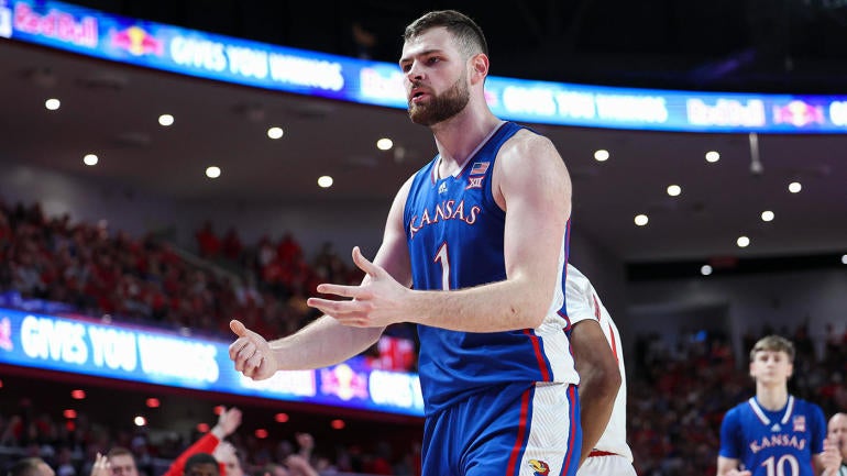 hunter-dickinson-kansas-confused-usatsi.jpg