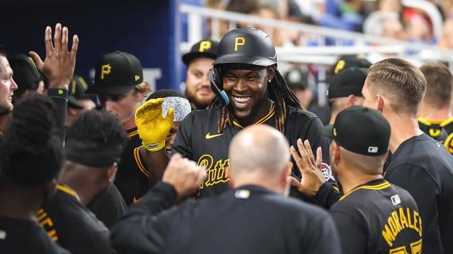 Highlights: Pirates at Marlins