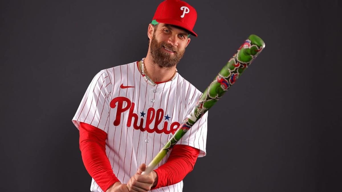 Look Phillies Bryce Harper Sports Jacket Showcasing All Four