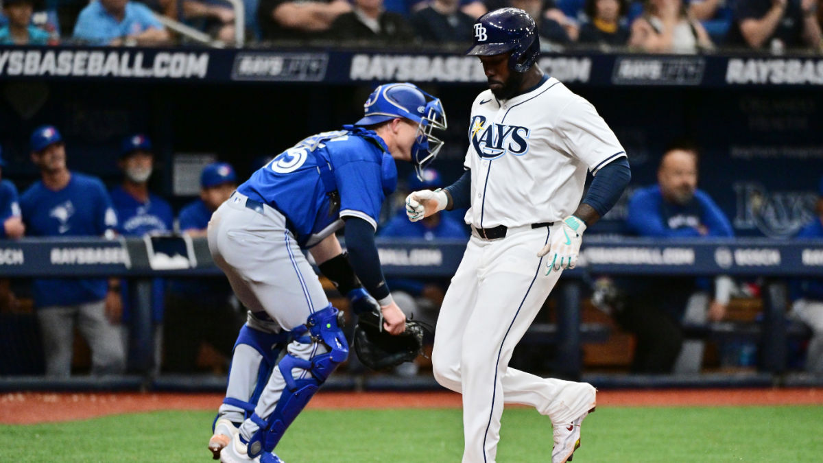 WATCH Blue JaysRays benches clear during odd confrontation at third
