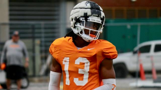 Highlights: Defense back at it as Vols resume spring practice