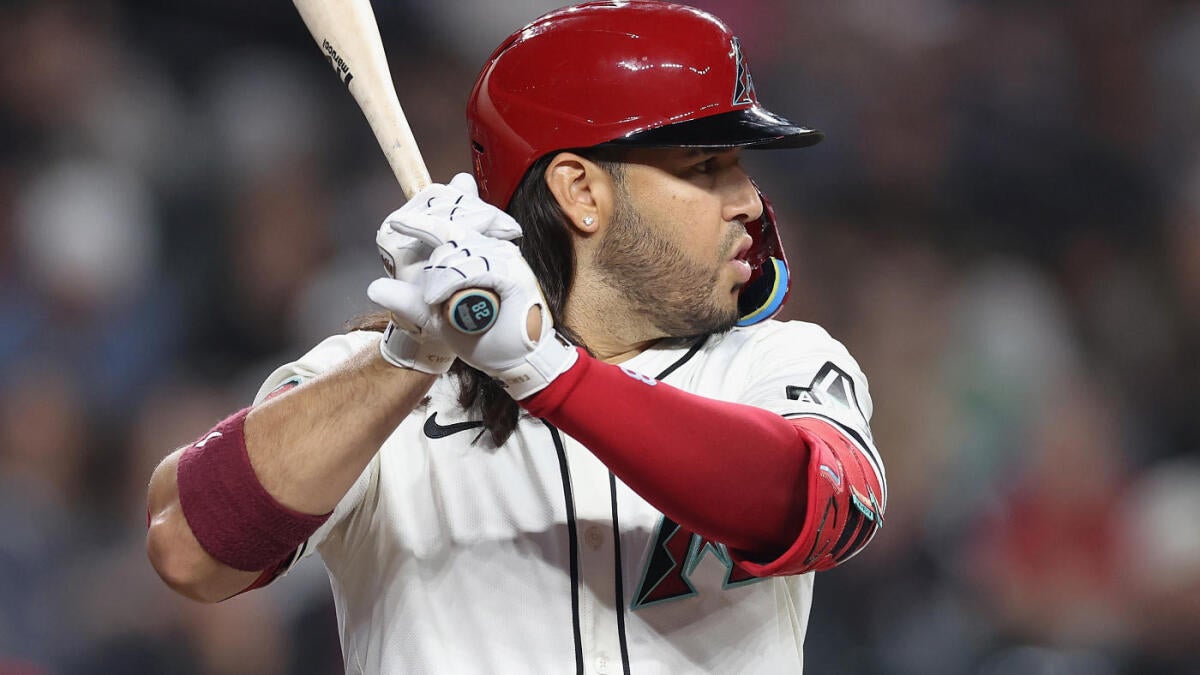 https://sportshub.cbsistatic.com/i/r/2024/04/05/957fb729-fb94-4f75-b12f-be0c397f97c6/thumbnail/1200x675/78d7773b54cf063ded4b8e36c5254bce/eugenio-suarez.jpg