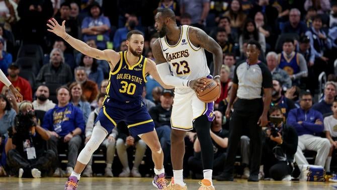lebron-james-stephen-curry.jpg