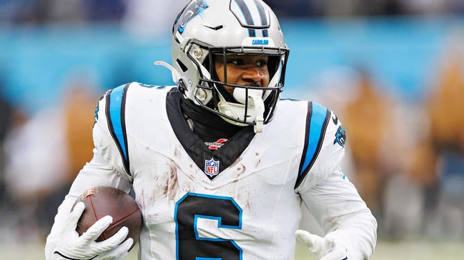Caroliina Panthers v Tennessee Titans