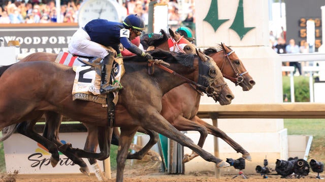 Photo Finish! Mystik Dan Wins Kentucky Derby By A Nose