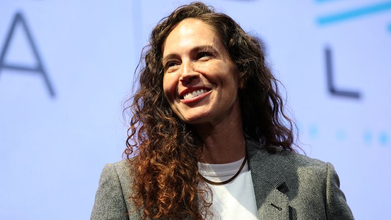sue-bird-suit-g.png