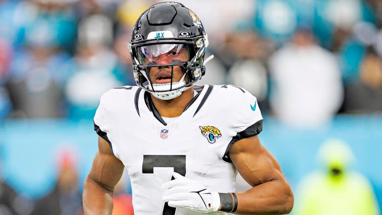 zay-jones-1400-us.jpg