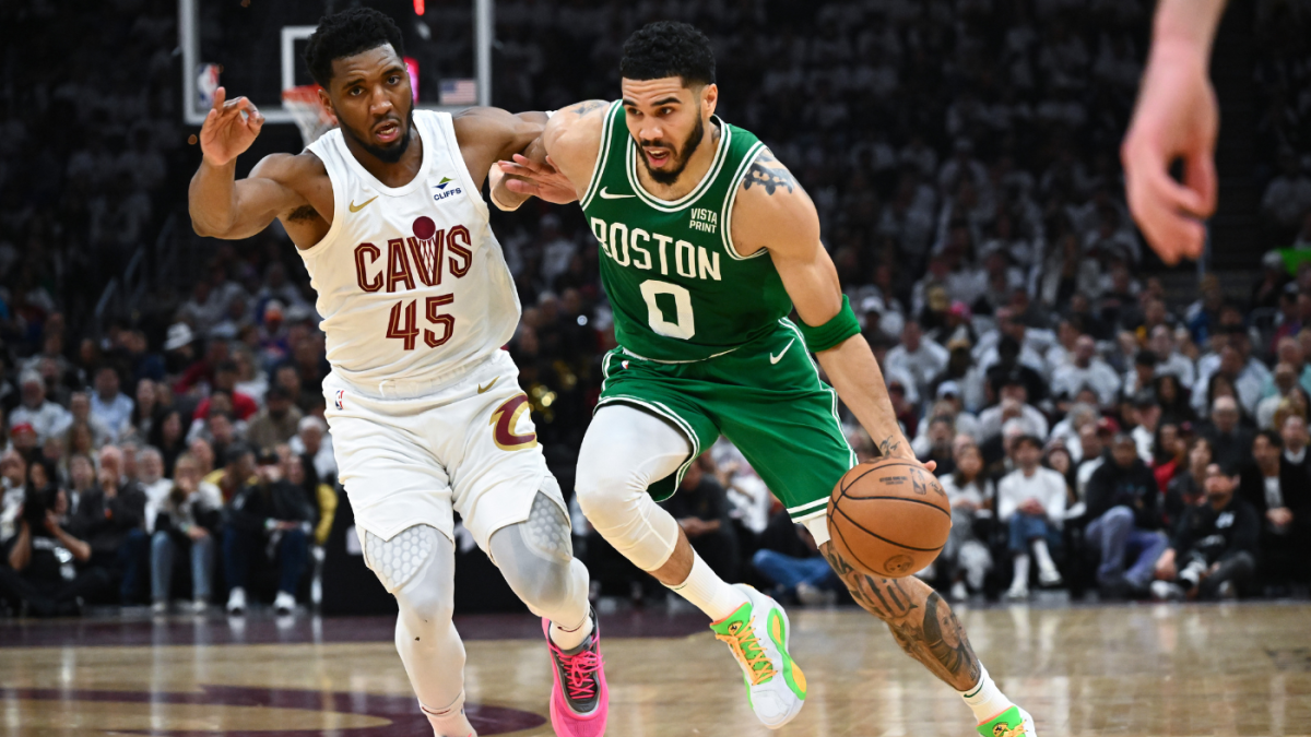 Celtics vs. Cavaliers score: Jayson Tatum, Jaylen Brown combine for 61 points as Boston retakes series lead - CBSSports.com