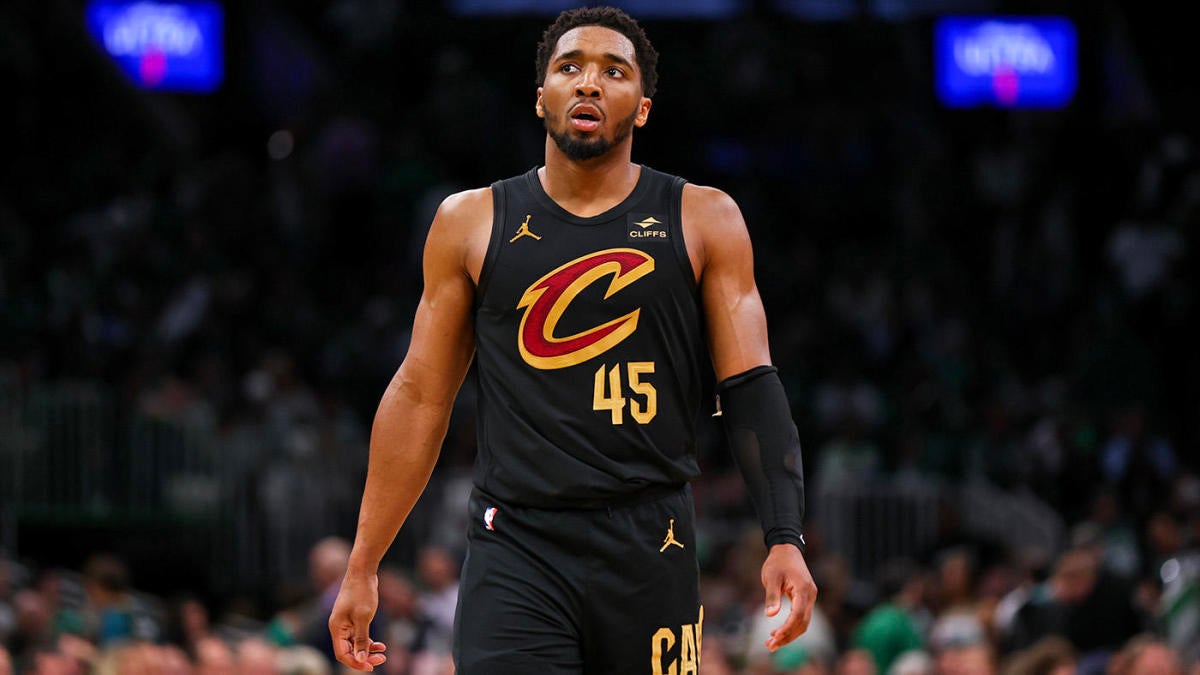 Donovan Mitchell injury: Cavaliers star expected to miss Game 5 vs. Celtics  with calf strain, per report - CBSSports.com