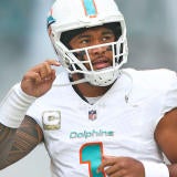 getty-tua-tagovailoa-dolphins.jpg