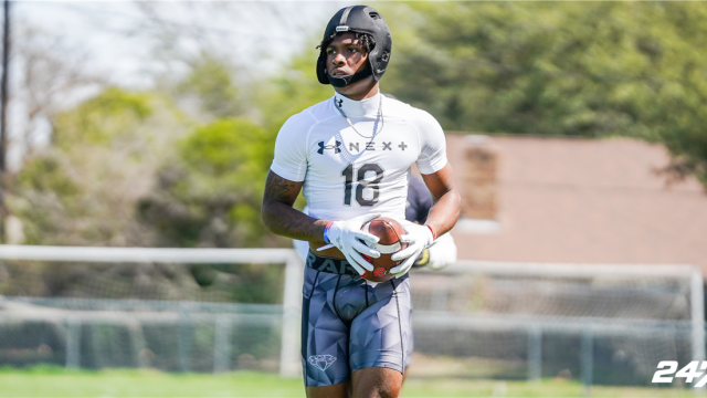 5-Star WR Dakorien Moore Decommits From LSU | College Football ...