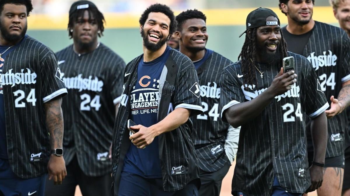 D.J. Moore says Bears will 'ride through H-E-L-L and back with' Caleb Williams after Justin Fields trade D.J. Moore says Bears will 'ride through H-E-L-L and back with' Caleb Williams after Justin Fields trade