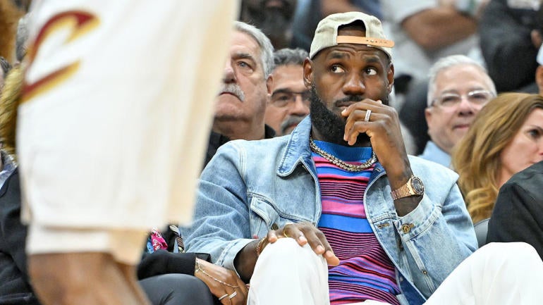 lebron-james-lakers-g.jpg