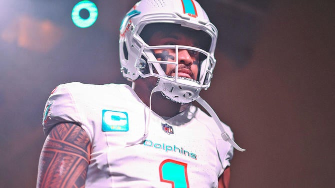 getty-tua-tagovailoa-dolphins.jpg