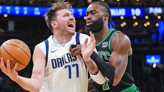 usatsi-luka-doncic-jaylen-brown-mavericks-celtics.jpg