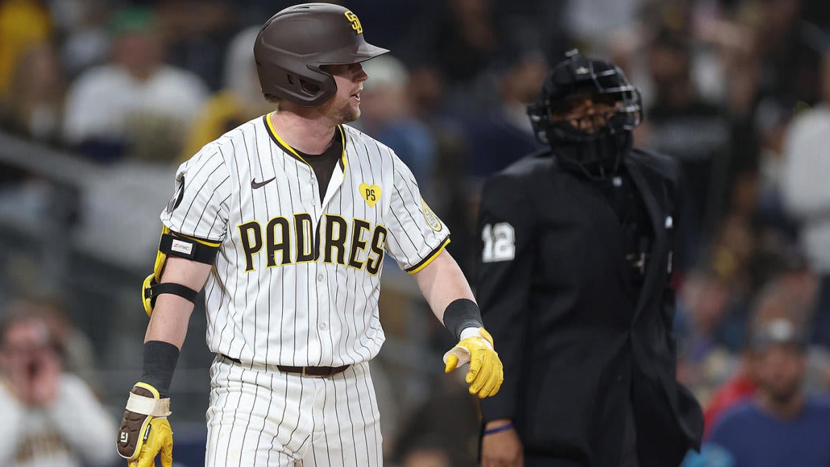 Jake Cronenworth blasts umpire after Padres game ends on bad call: 'He ...