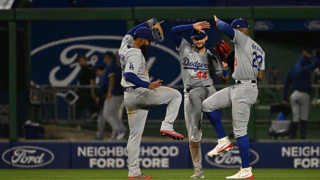 Highlights: Pirates at Dodgers