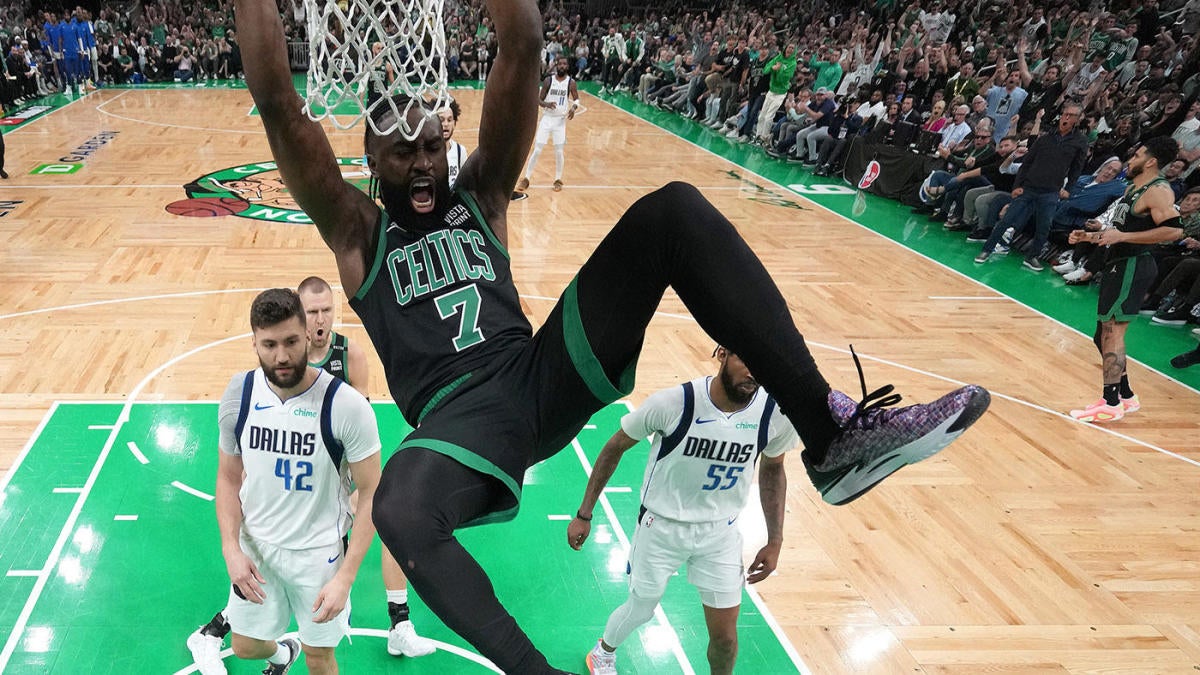 Celtics lead NBA Finals 2-0; Alcaraz, Swiatek win French Open Celtics lead NBA Finals 2-0; Alcaraz, Swiatek win French Open