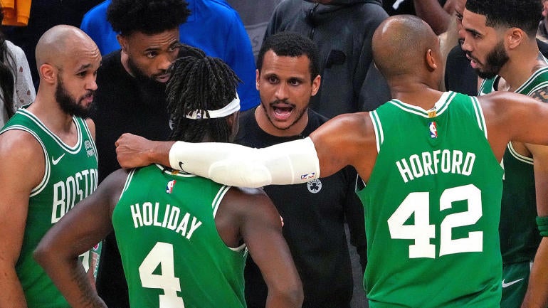 joe-mazzulla-celtics-g.jpg