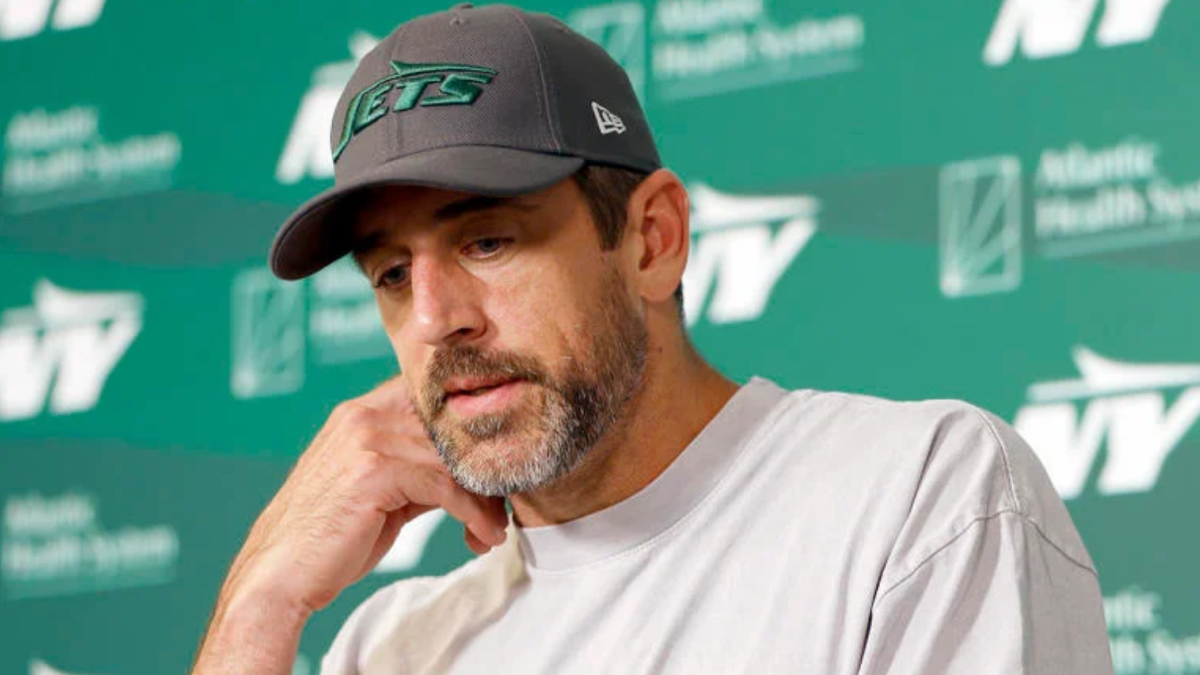 Aaron Rodgers skipping rest of Jets' mandatory minicamp this week, per ...