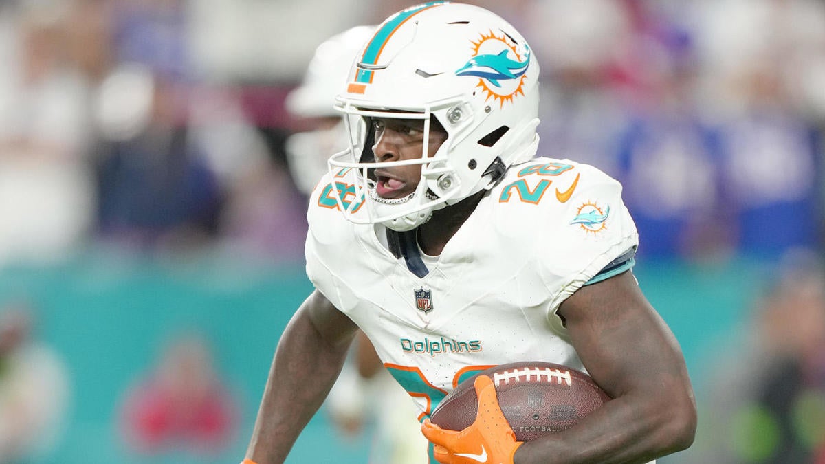 Dolphins to find 'more ways' to utilize De'Von Achane in offense after ...