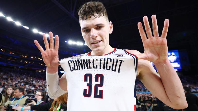 getty-bronny-james-usc.jpg