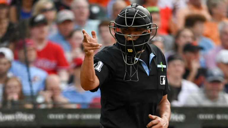 umpire-usatsi.png