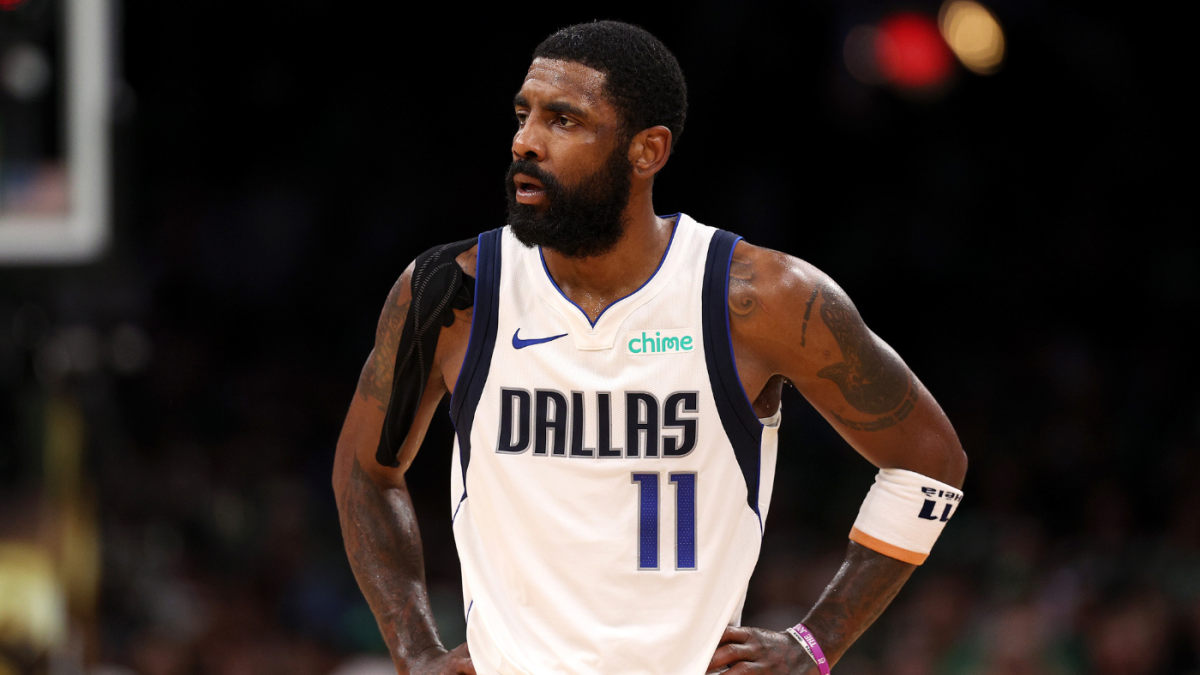 Kyrie Irving injury: Mavericks star undergoes surgery for broken hand,  timetable to be determined - CBSSports.com