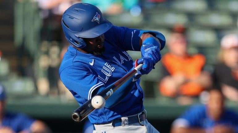 orelvis-martinez-toronto-blue-jays-usatsi.jpg