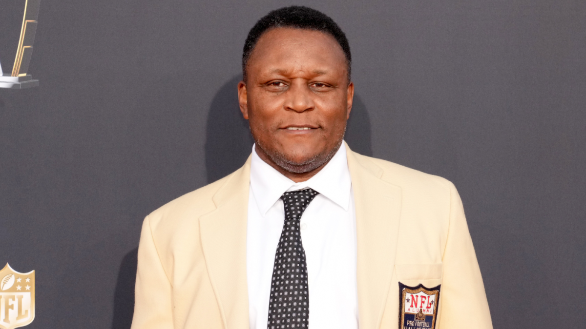 NFL legend Barry Sanders experienced a health scare over Father’s Day weekend