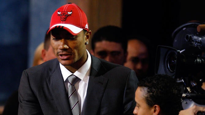 derrickrosedraftnight.jpg
