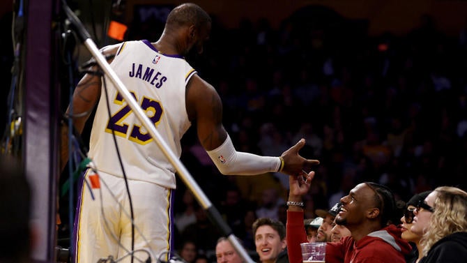 bronnyjameswithlebron.jpg