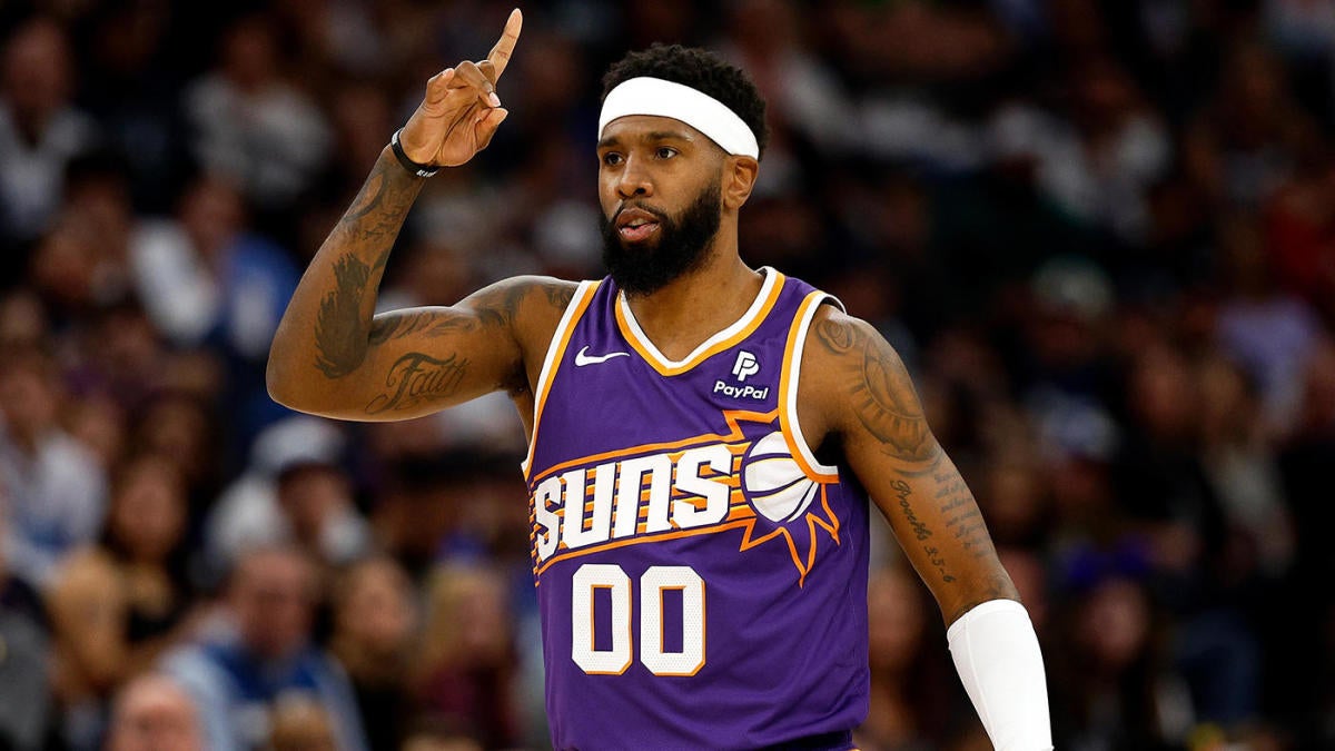 Suns set to have NBA's first half-billion-dollar payroll in 2026 after re-signing Royce O'Neale, per report - CBSSports.com