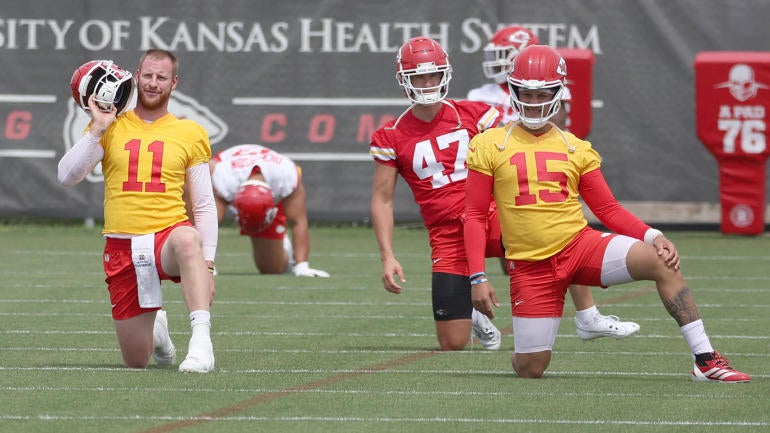 wentz-mahomes-g.jpg