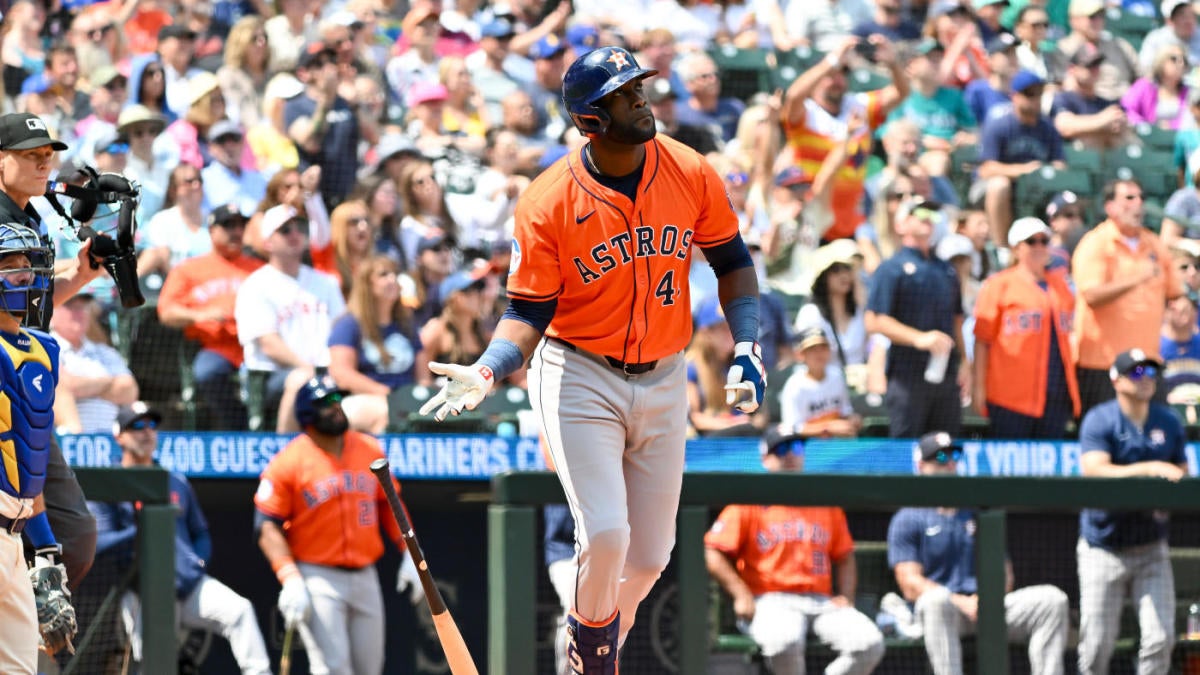 Yordan Alvarez hits for 10th cycle in Astros history vs. Mariners - CBSSports.com